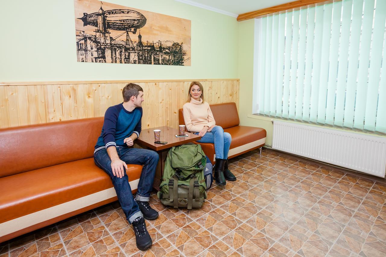 Tsentralnyi Hostel Ivano-Frankivs'k Exterior photo